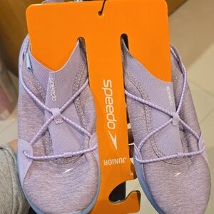 Speedo Junior Lilac Water Shoes for Kids SIZE MEDIUM 2-3